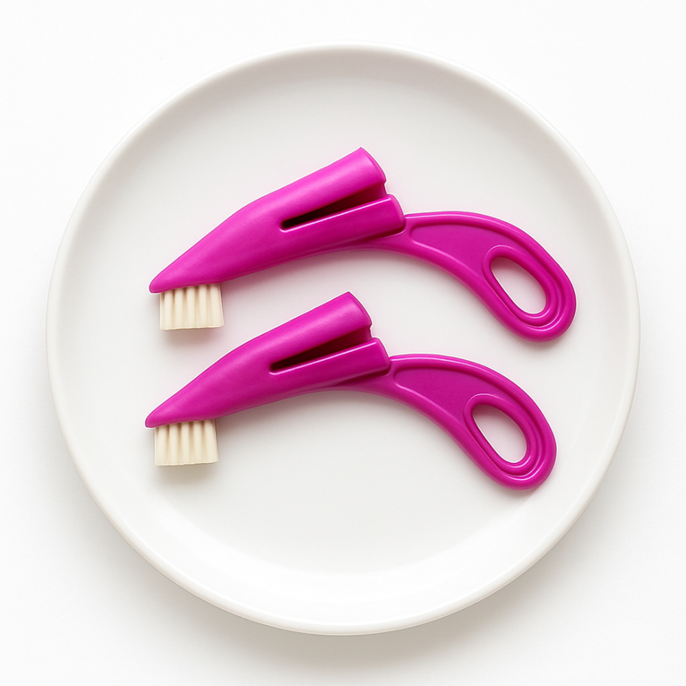 Petstreet Pets 2-in-1 Soft Cleaning Toothbrush for Dogs & Cats ‚Äì Devil Finger Brush | Dual-Use Oral Care Tool | Soft Bristles for Gentle Dental Cleaning | Plaque & Tartar Control | Color May Vary